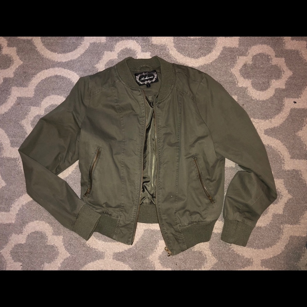 ARMY GREEN JACKET